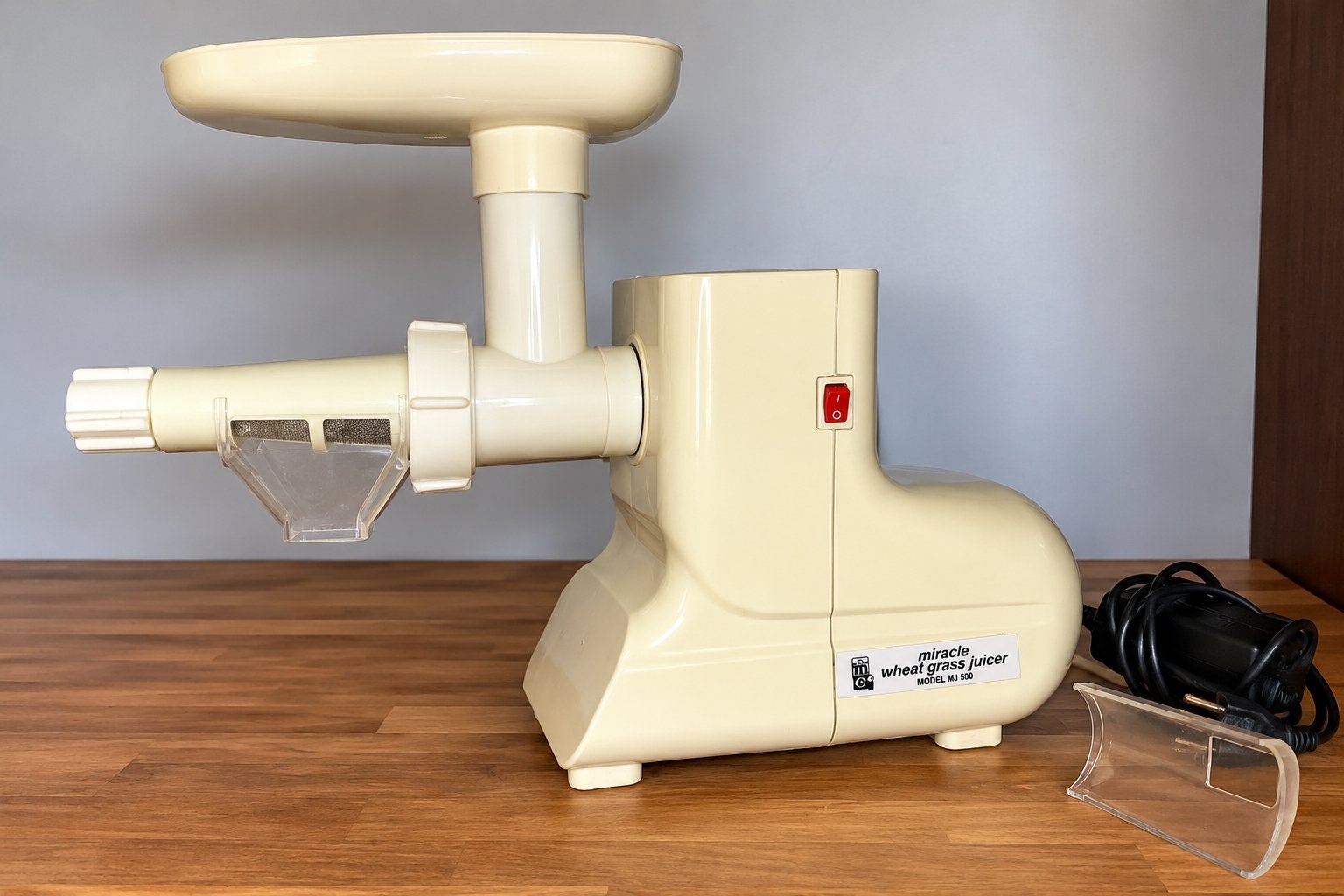 Miracle Wheat Grass Juicer MJ 550 - Tarwegras Slowjuicer, Ophalen of Verzenden, Gebruikt