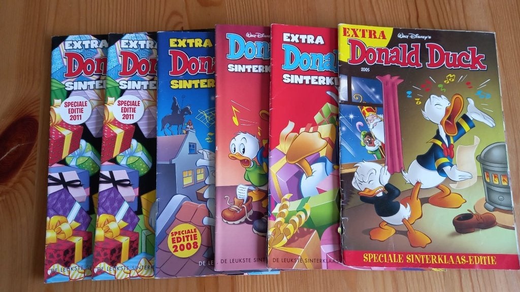 Donald Duck Extra - Sinterklaas 6x, Meerdere stripboeken, Ophalen of Verzenden, Gelezen