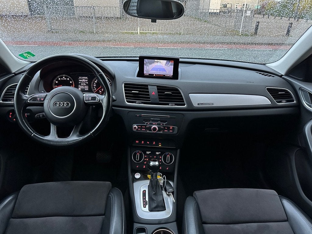 Audi Q3 2.0 TFSI quattro Sport Pro Line S / Pano / Leder / N, Automaat, 15 km/l, Gebruikt, 4 cilinders