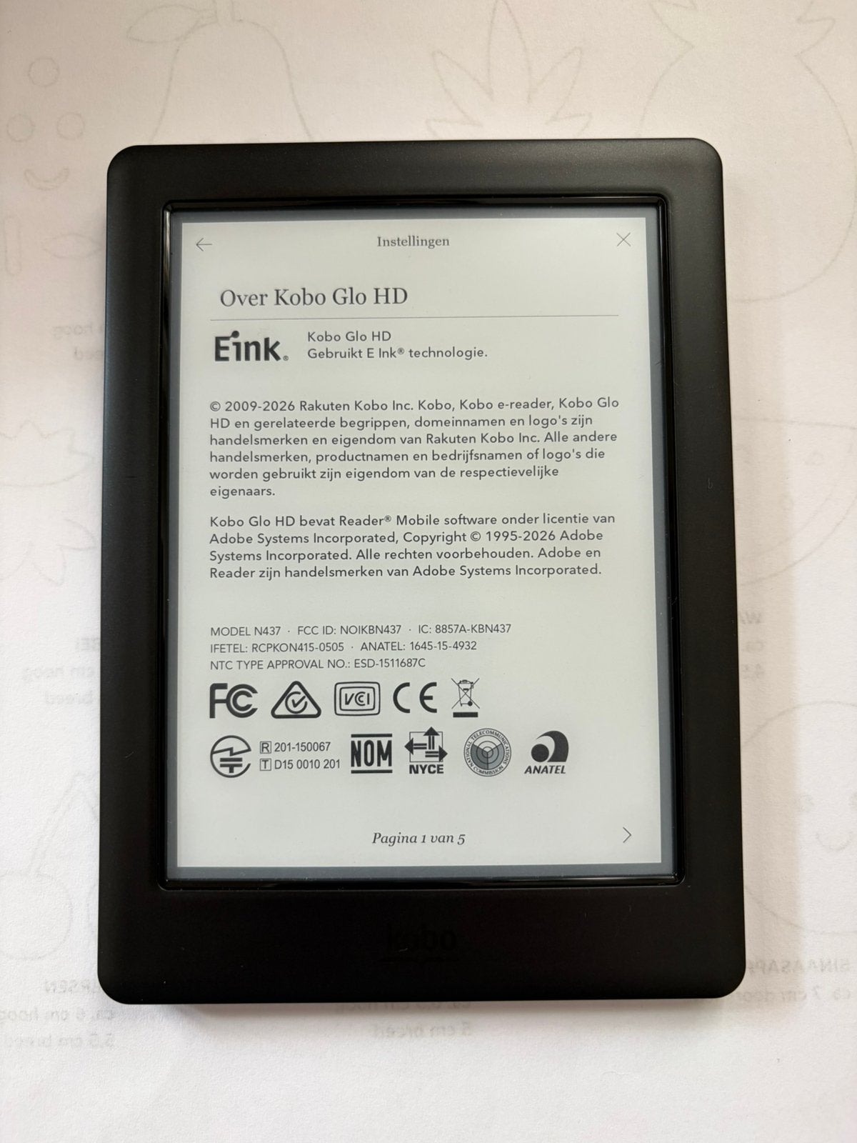 Kobo GLO HD ereader met defecte usb ingang, Gebruikt, 6 inch of minder, Ophalen of Verzenden, 4 GB of minder