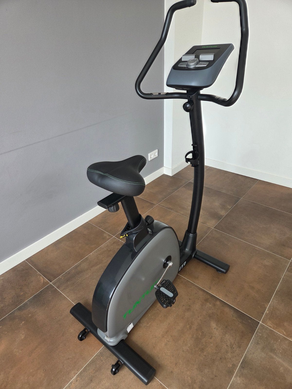 Tunturi E50, Ophalen, Zo goed als nieuw, Hometrainer
