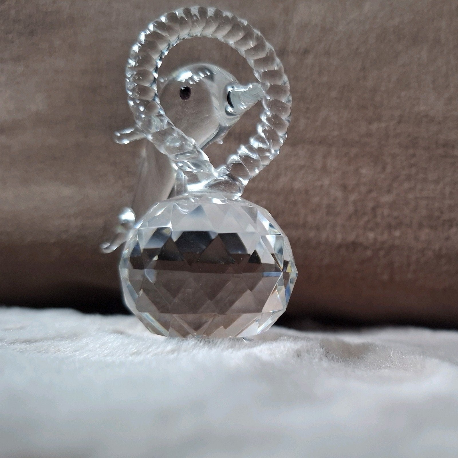 Swarovski dolfijn door ring, Ophalen of Verzenden, Zo goed als nieuw