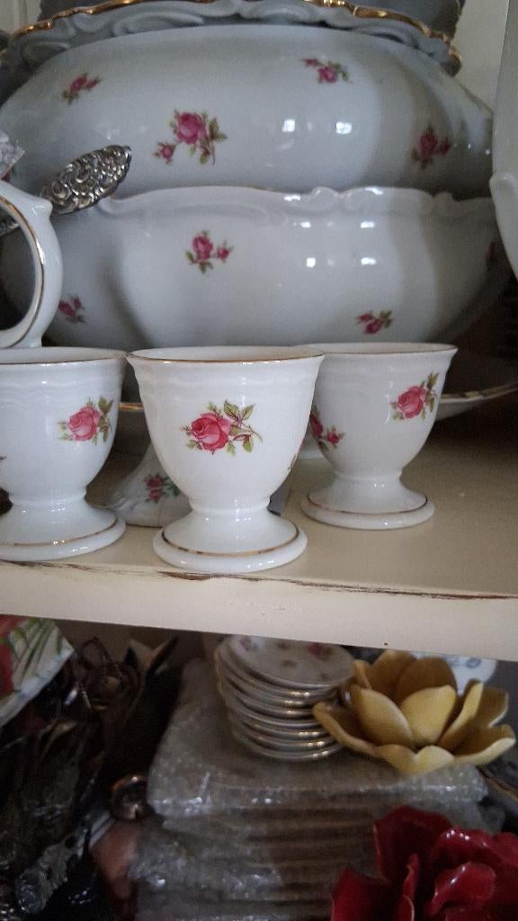 Eierdopjes met roze roosjes Seltmann Weiden Bavaria Marie L., Antiek en Kunst, Antiek | Servies los, Ophalen of Verzenden