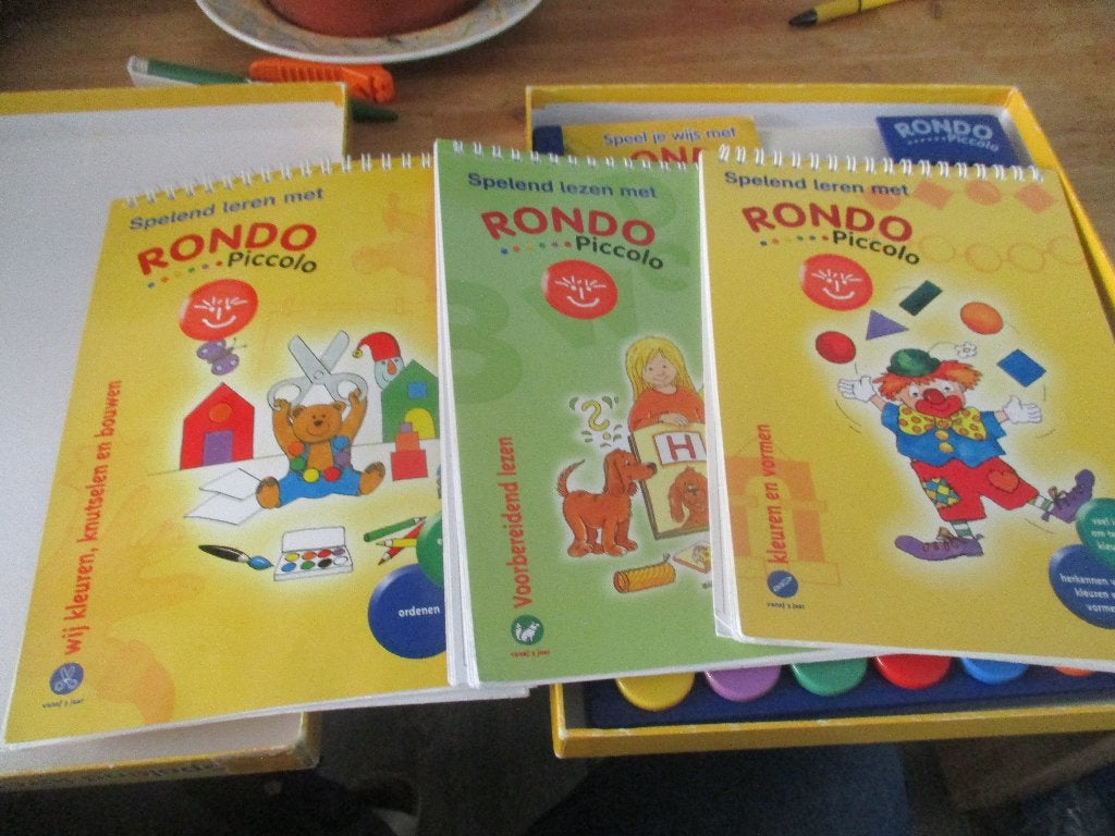 SET RONDO PICOLLO, Ophalen of Verzenden, Zo goed als nieuw, Taal en Lezen