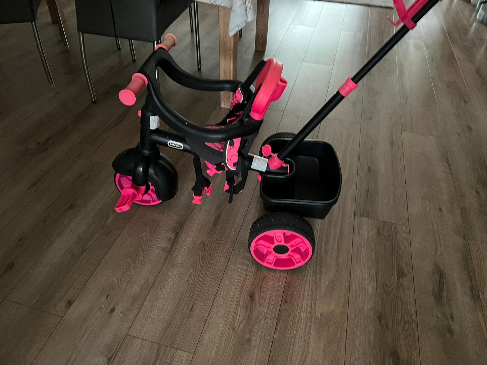 Mooi drie wieler hij is weinig gebruikt hij is compleet, Ophalen, Zo goed als nieuw