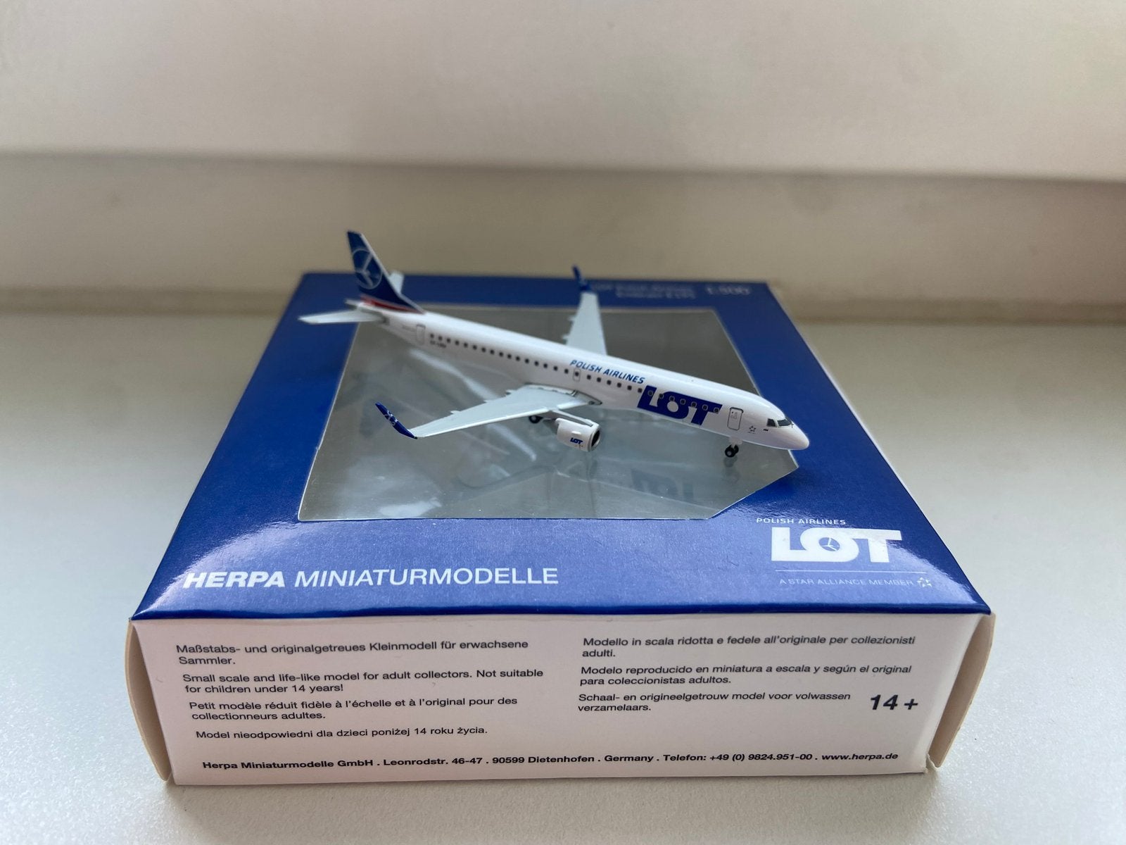 Herpa wings 1/500 LOT Embraer 195, Verzamelen, Ophalen of Verzenden, Nieuw, Schaalmodel
