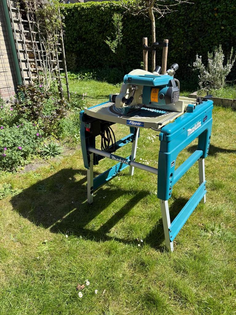 Makita LF1000 Afkort- en Tafelzaag - Krachtige Combinatiezaa, Doe-het-zelf en Verbouw, Ophalen, 70 mm of meer, Zo goed als nieuw