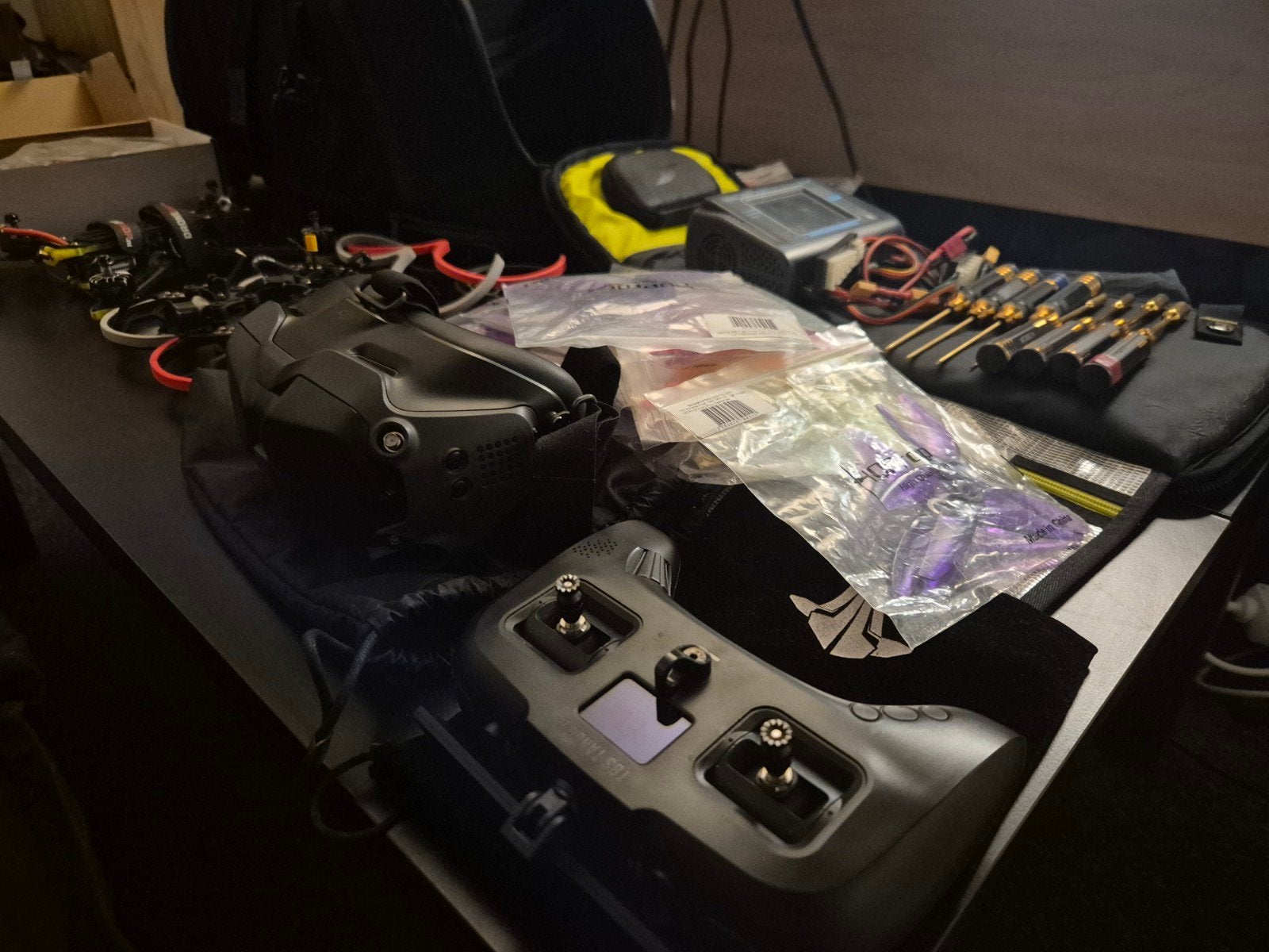 FPV Drone Set: 2 Drones, DJI Goggles, TBS Tango 2, Lader, Ophalen of Verzenden