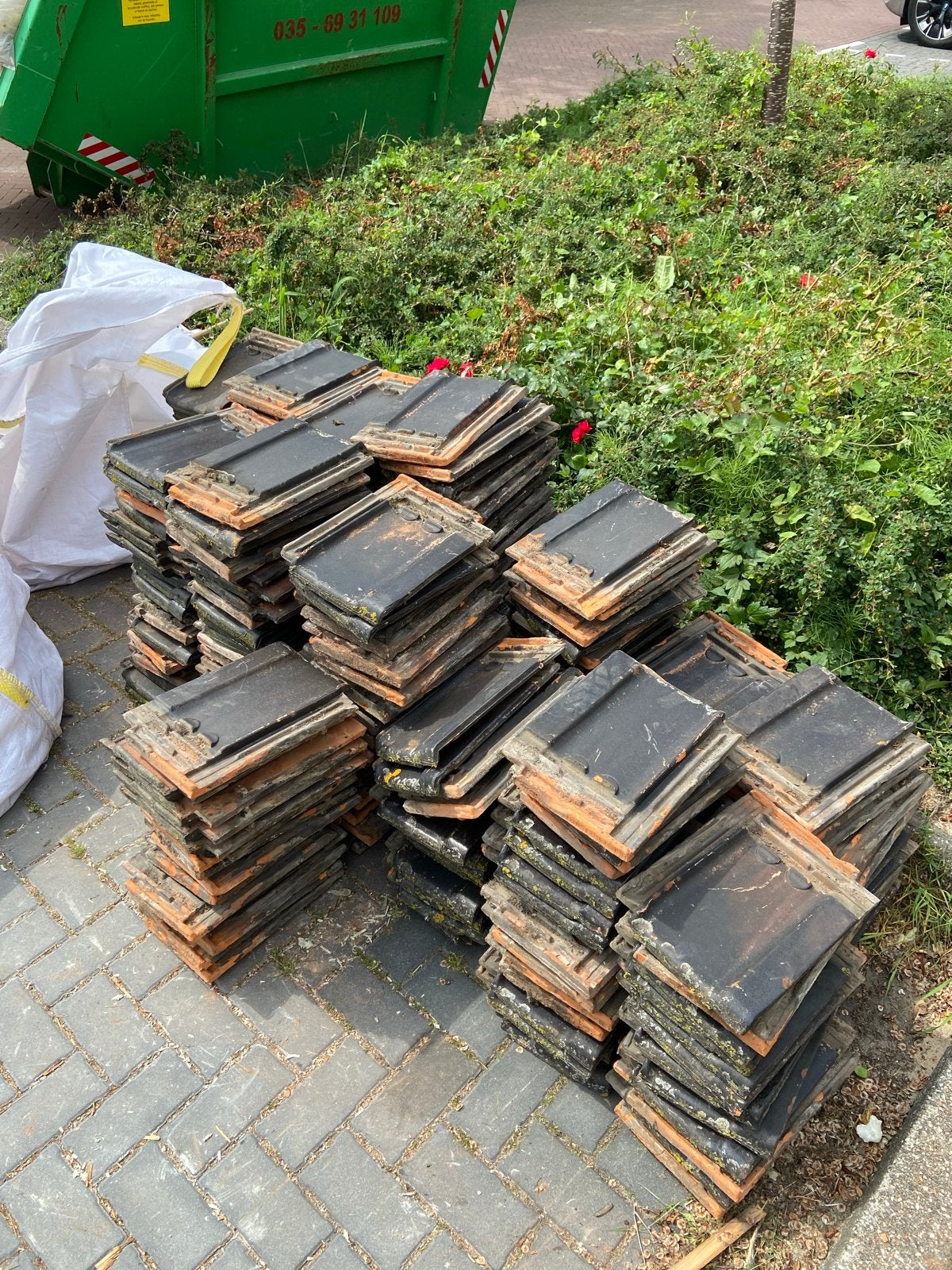 Zwarte verglaasde tuile du nord dakpannen (ca. 220 stuks), Ophalen, Gebruikt, Steen of Klei, Zwart