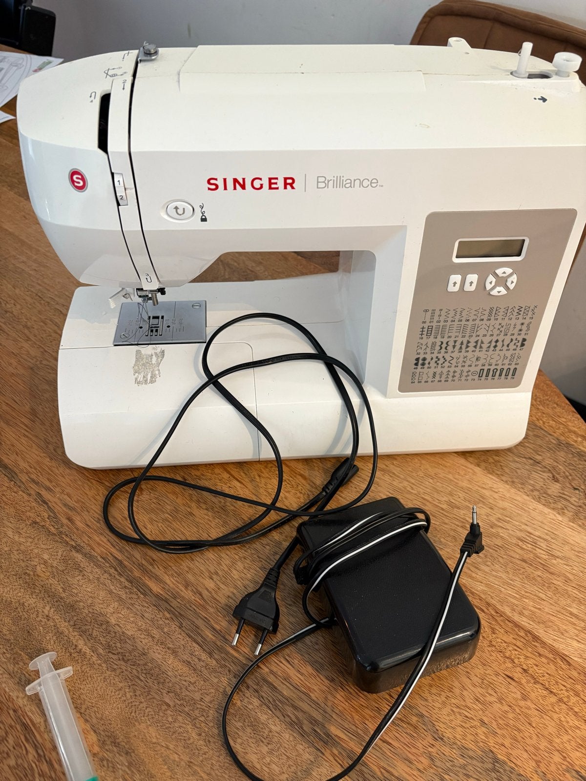 Singer Brillance 6180 Elektronische Naaimachine, Hobby en Vrije tijd, Ophalen, Gebruikt, Naaimachine, Singer