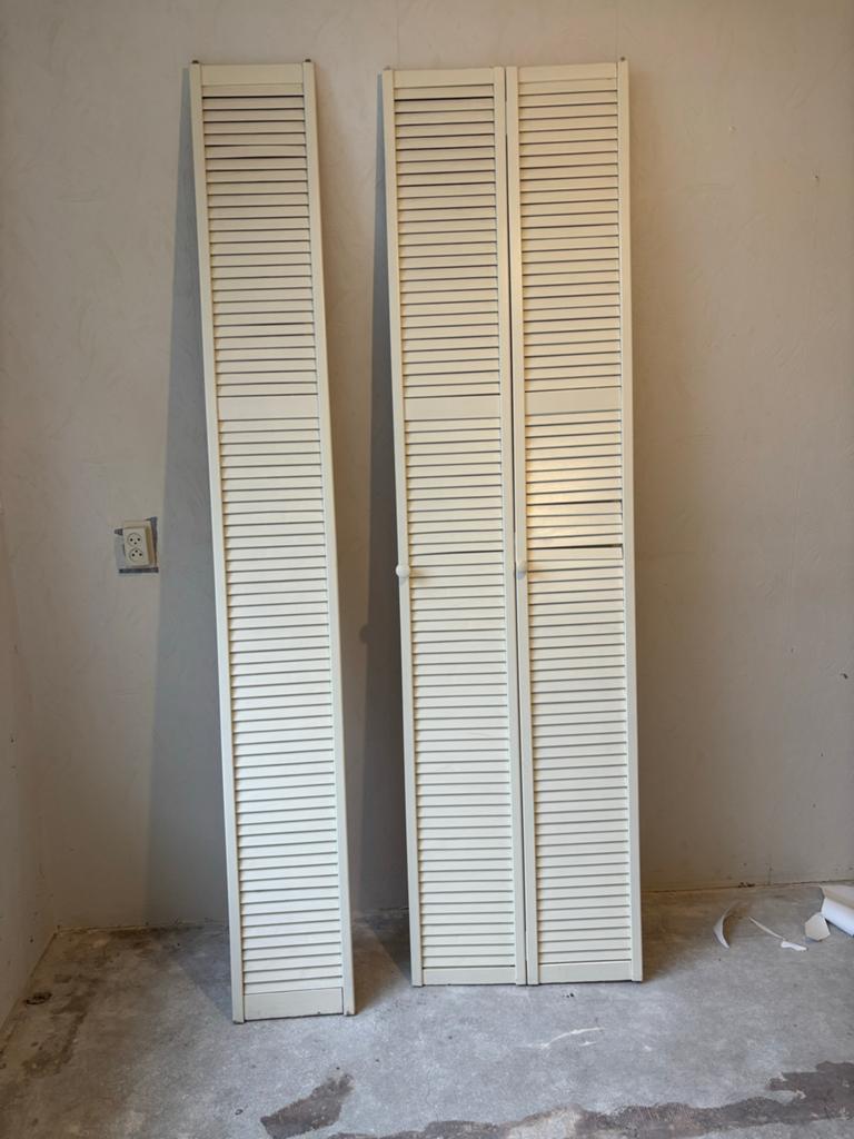 Louvre deurtjes - 2 stuks, wit, 230 cm hoog, Gebruikt, Minder dan 80 cm, 215 cm of meer, Binnendeur