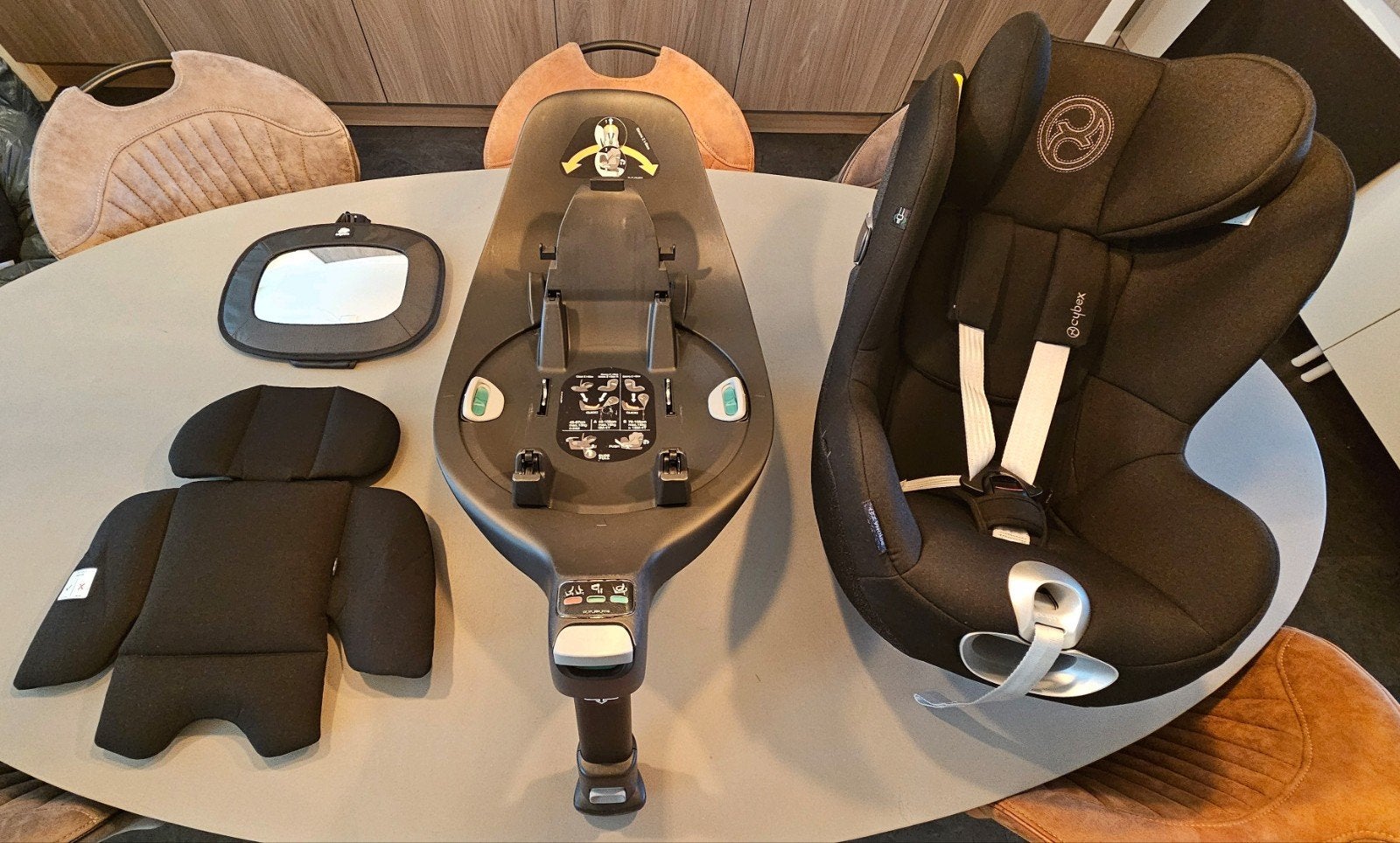 Cybex Sirona Z2 i-Size Plus + Cybex Base Z (0-4 jaar), Kinderen en Baby's, Autostoeltjes, 0 t/m 18 kg, Zijbescherming, Zo goed als nieuw