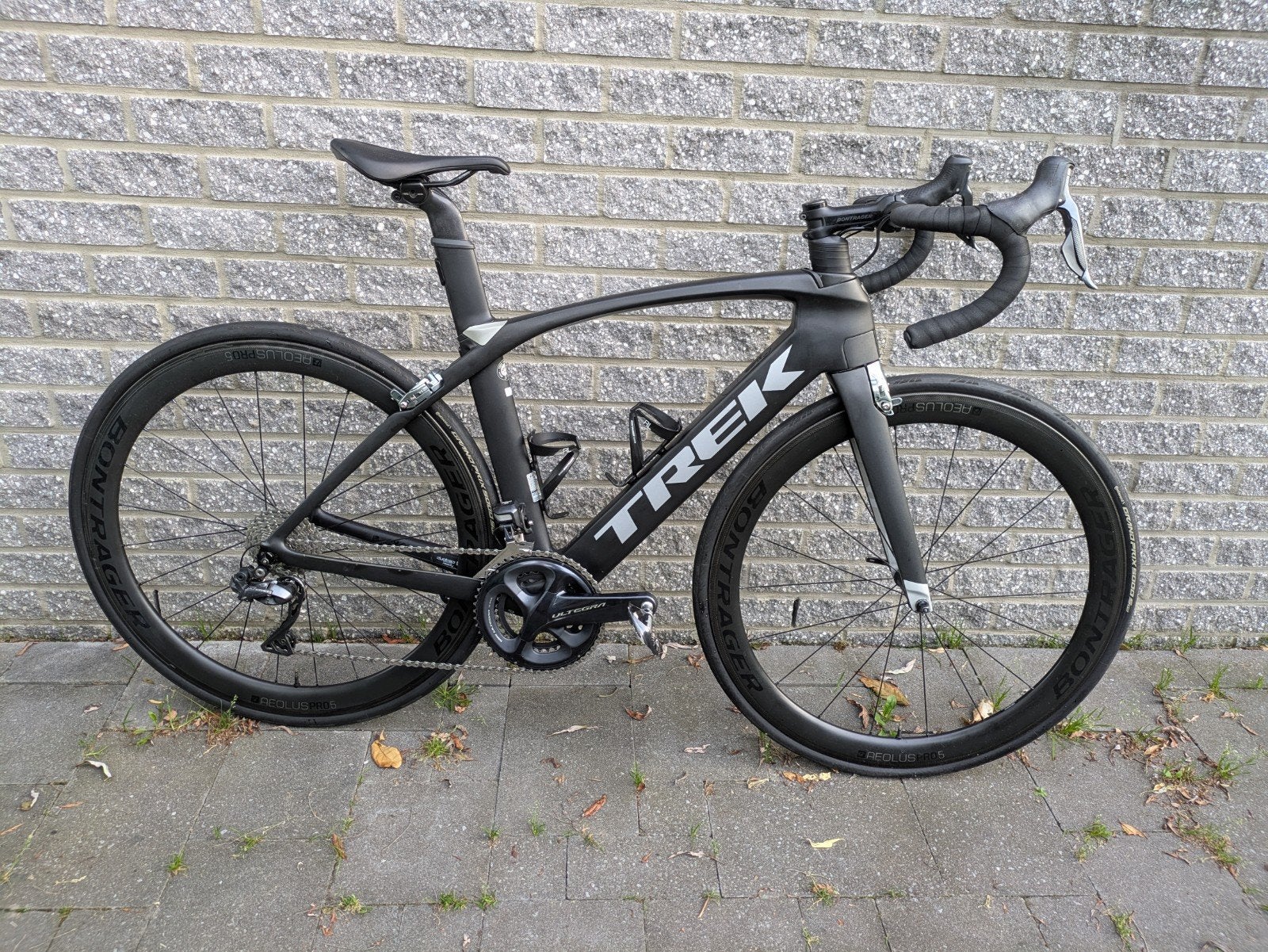 Trek Madone 9.5 racefiets - Ultegra DI2  - Carbon Maat 52., 28 inch, Gebruikt, Carbon, Velgrem