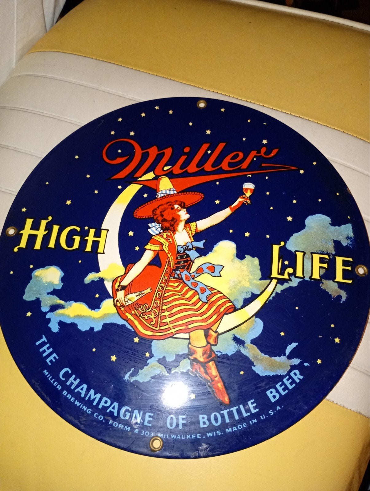Reclamebord emaille retro miller beer bier, Verzamelen, Ophalen, Zo goed als nieuw, Reclamebord, Plaat of Schild, Overige merken