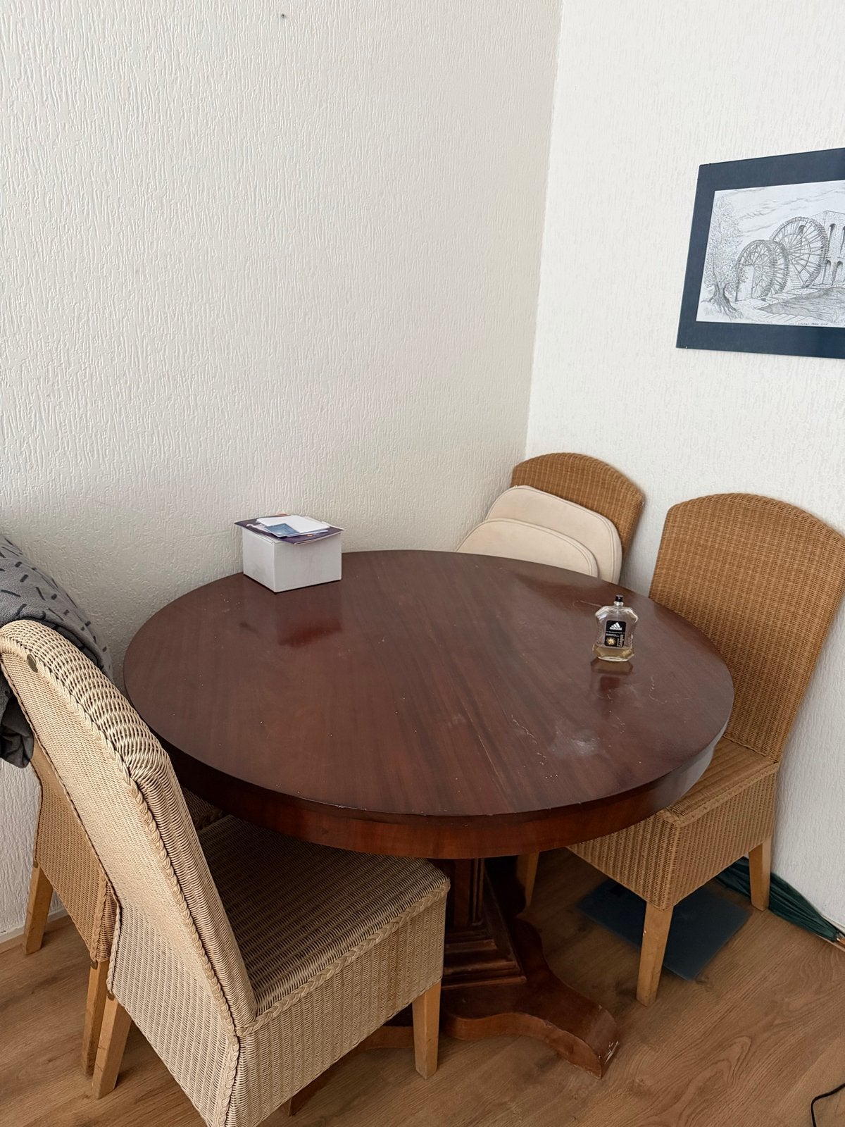 Ronde eettafel met 3 rieten stoelen, Ophalen, Gebruikt, 100 tot 150 cm, Rond