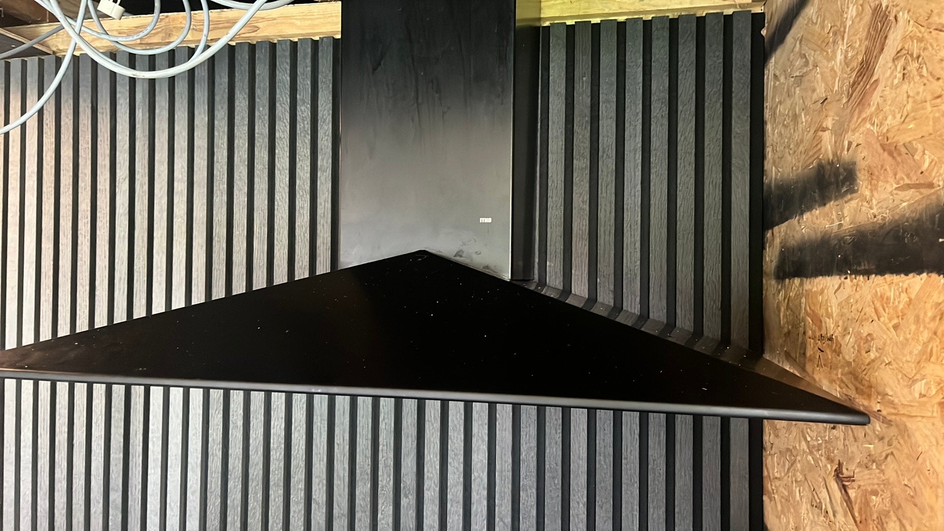 Itho afzuigkap black, Ophalen, 200 tot 400 m³ per uur, Wandschouwkap