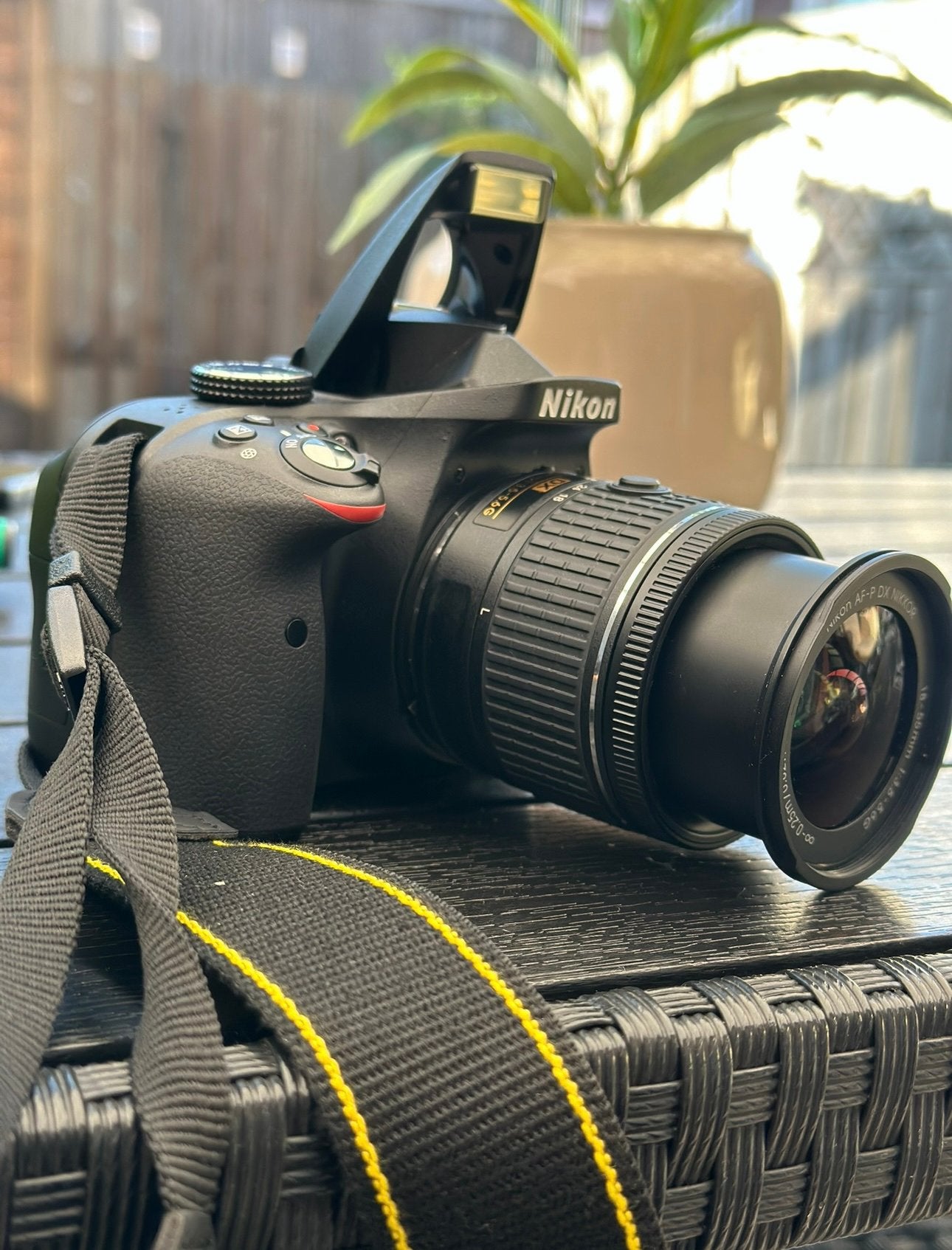 Nikon D3300 - 2 lenzen + tas + 32GB SD-kaart, Ophalen of Verzenden, Zo goed als nieuw, Overige typen