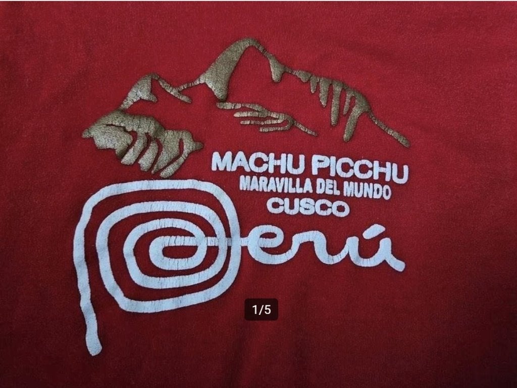 Rode t-shirt uit Peru Machu Picchu maat M, Maat 38/40 (M), Verzenden, Zo goed als nieuw, Korte mouw