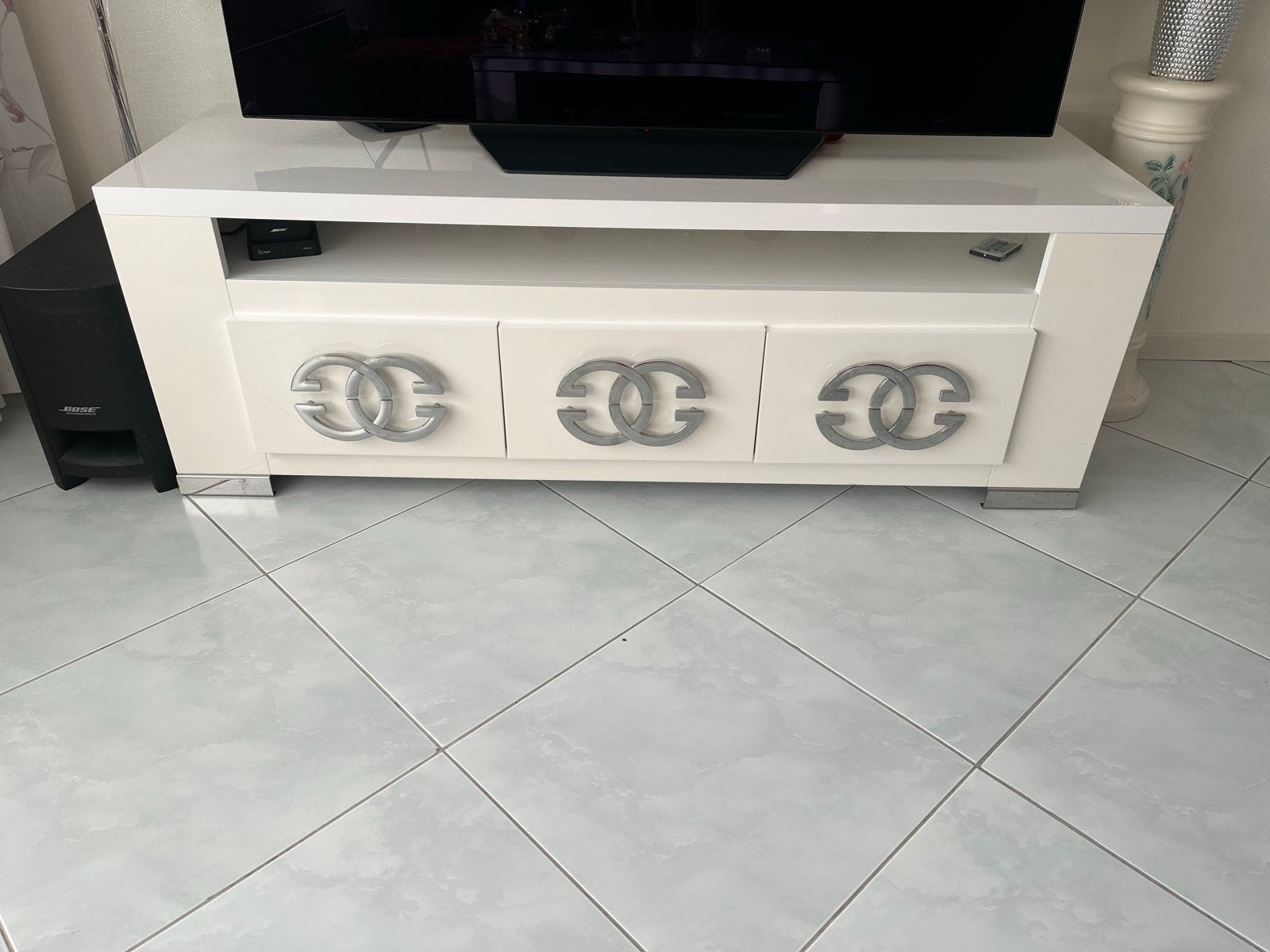 Complete Witte Woonkamerset: TV-meubel, Salontafel, Vitrinek, Ophalen, Gebruikt, 100 tot 150 cm, 75 cm of meer