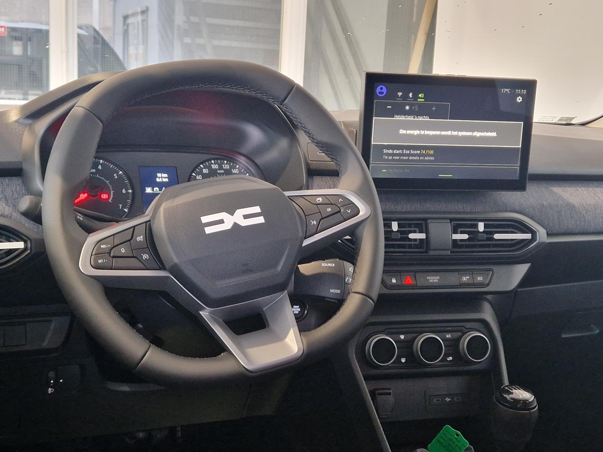 Dacia Jogger 1.0 TCe 110 expression 7p. NIEUW VOORRAADKORTIN, Auto's, Voorwielaandrijving, Lane Keeping Assist, Stof, 7 stoelen