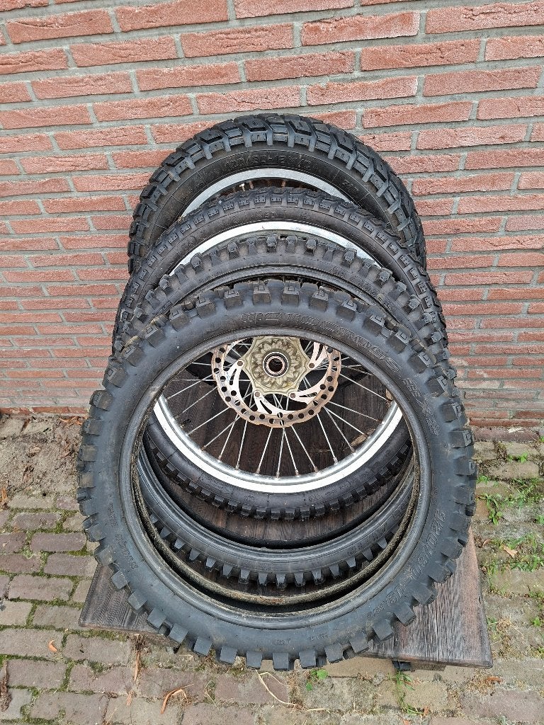 Banden + velgen Enduro & Cross 21" & 18" KTM velgen, Ophalen, Gebruikt