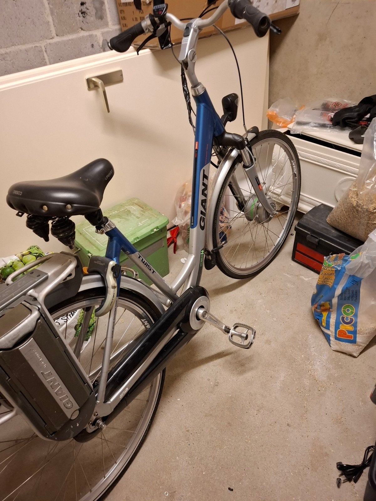 Elektrische fiets giant twist 200euro accu,s doen het niet, Ophalen, Gebruikt, Overige merken