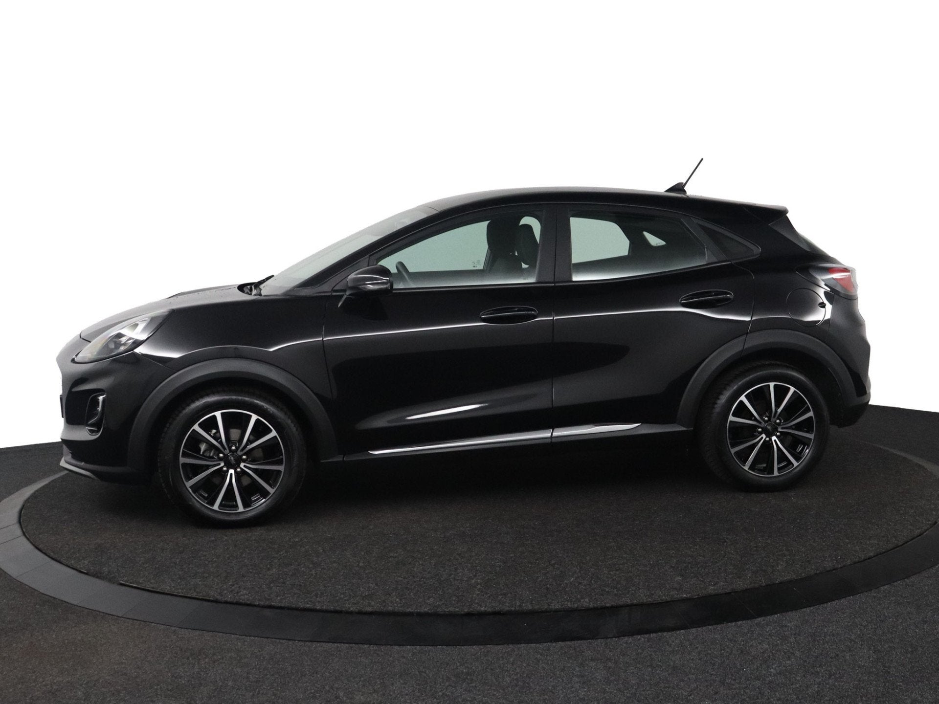 Ford Puma 125pk EcoBoost Hybrid Titanium | Stoelverwarming |, Euro 6, Zwart, Bedrijf, Verwarmde buitenspiegels