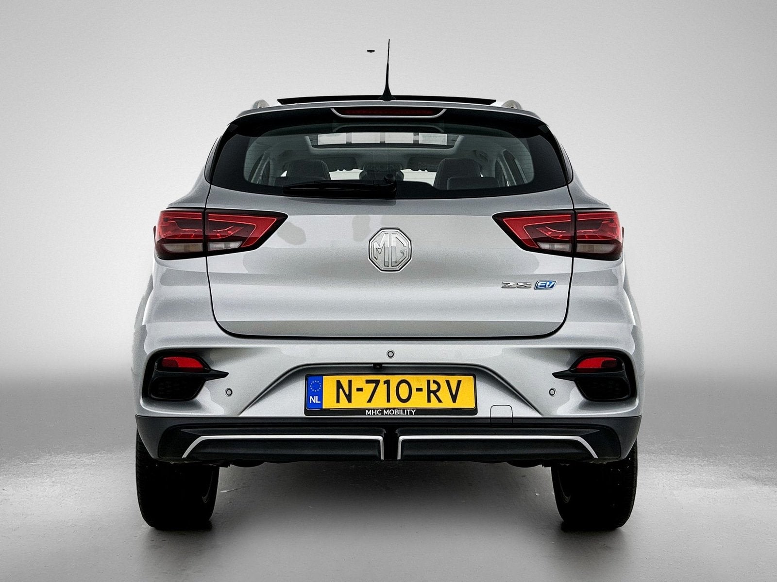 MG Mg zs ev EV Long Range Luxury 70 kWh | ACC | 360 camera |, Auto's, Gebruikt, Zwart, 156 pk, ZS