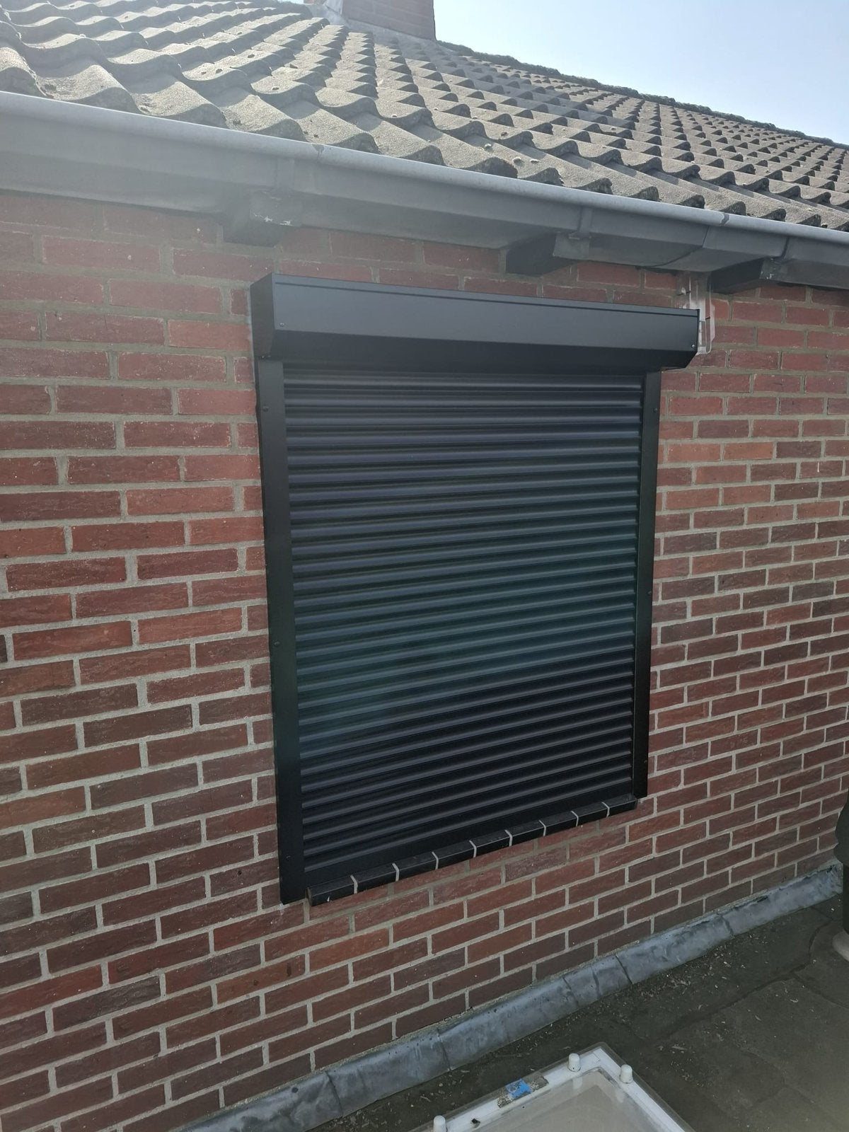 Te koop splinternieuw rolluik ( verkeerd besteld ), Ophalen, Nieuw, Overige kleuren, 100 tot 150 cm