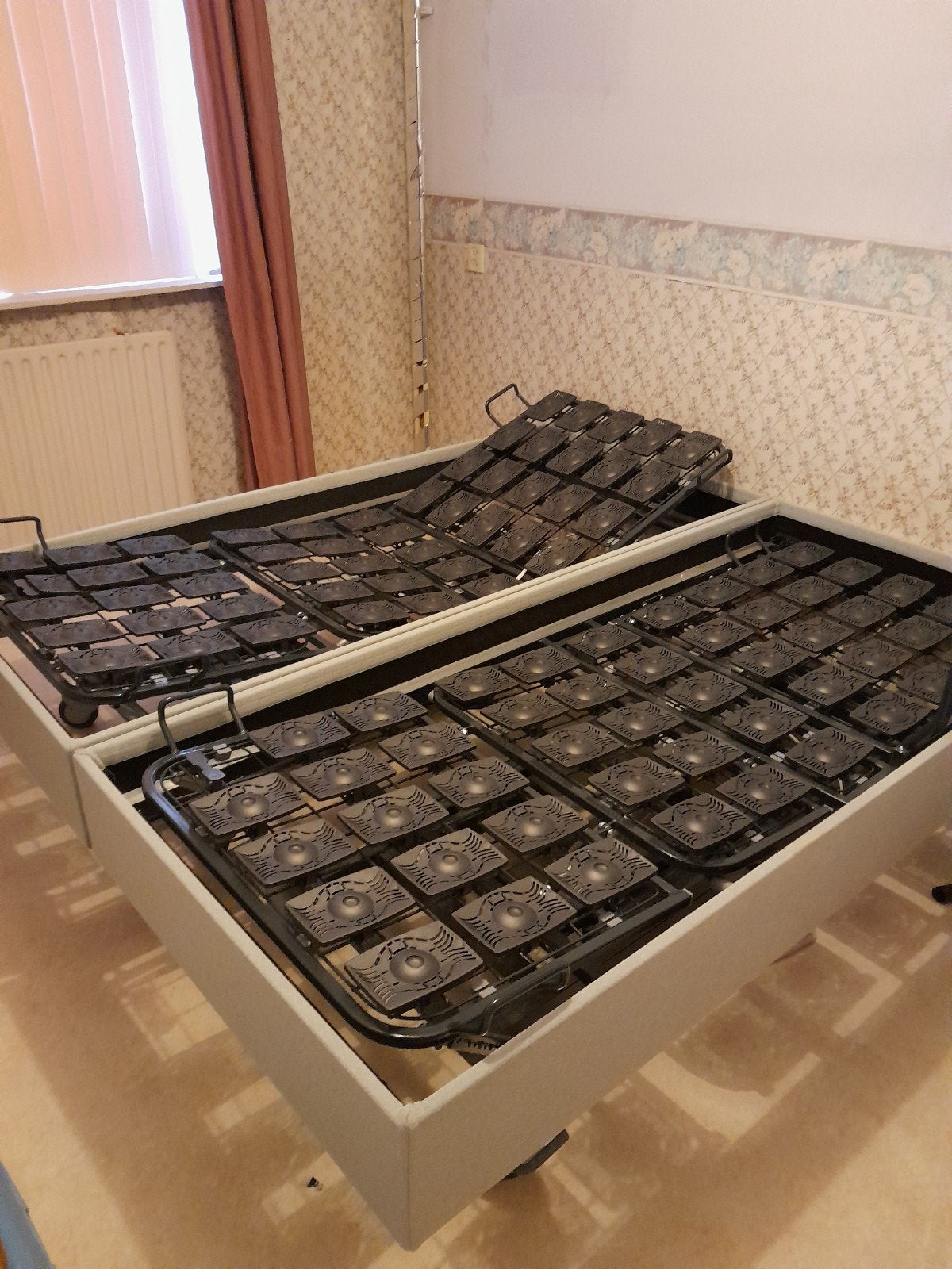 Volledig elektrische verstelbare en verrijdbare bedden, Ophalen, Verstelbaar, 90 cm, Eenpersoons