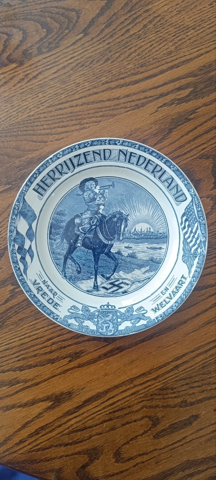 Delfsblauw wandbord 'Herrijzend Nederland' Societé Céramique, Ophalen