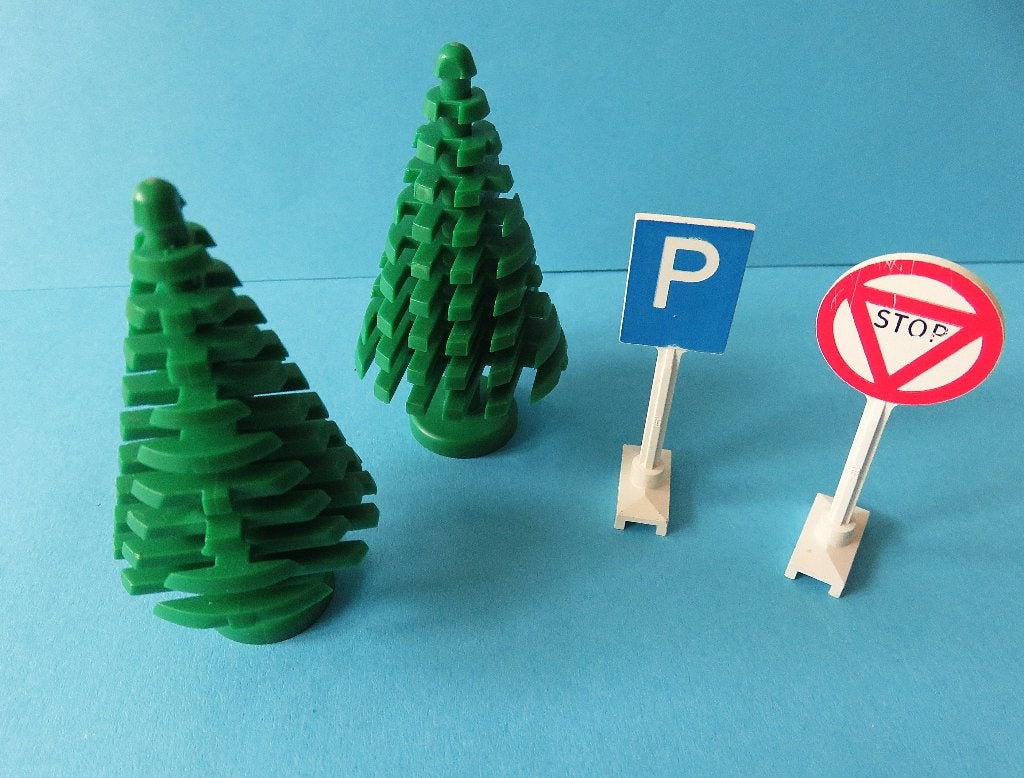 Vintage lego; 2 bomen en verkeersborden (groot), Ophalen of Verzenden, Gebruikt, Losse stenen, Lego