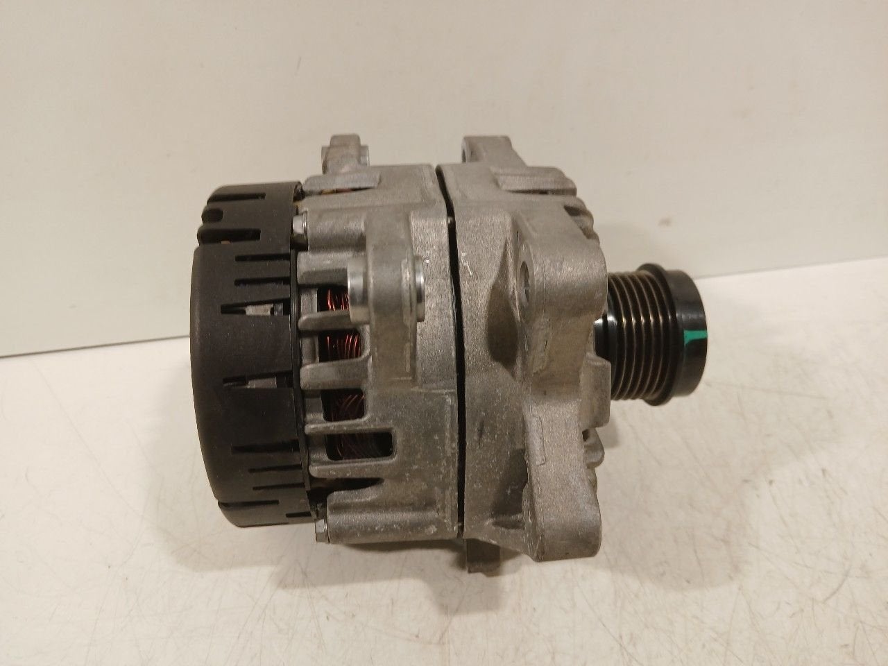 Dynamo Ford Transit, Onderdelen@venauto.nl, Van der Ven Autorecycling B.V., Gebruikt, Ettenseweg 76, 4706 PB Roosendaal, The Netherlands