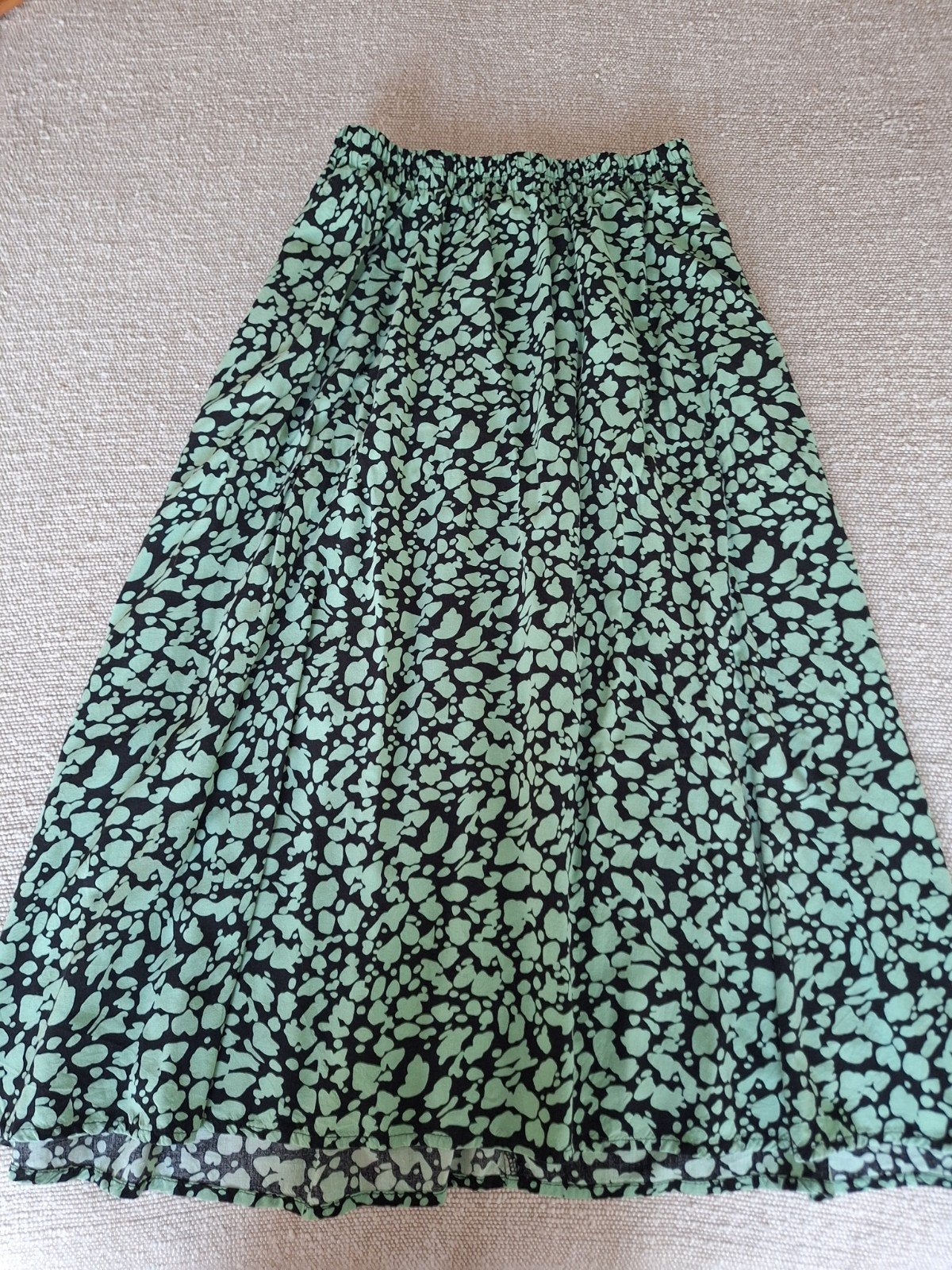 Viscose rok Villa, Kleding | Dames, Ophalen of Verzenden, Zo goed als nieuw, Maat 36 (S), Onder de knie