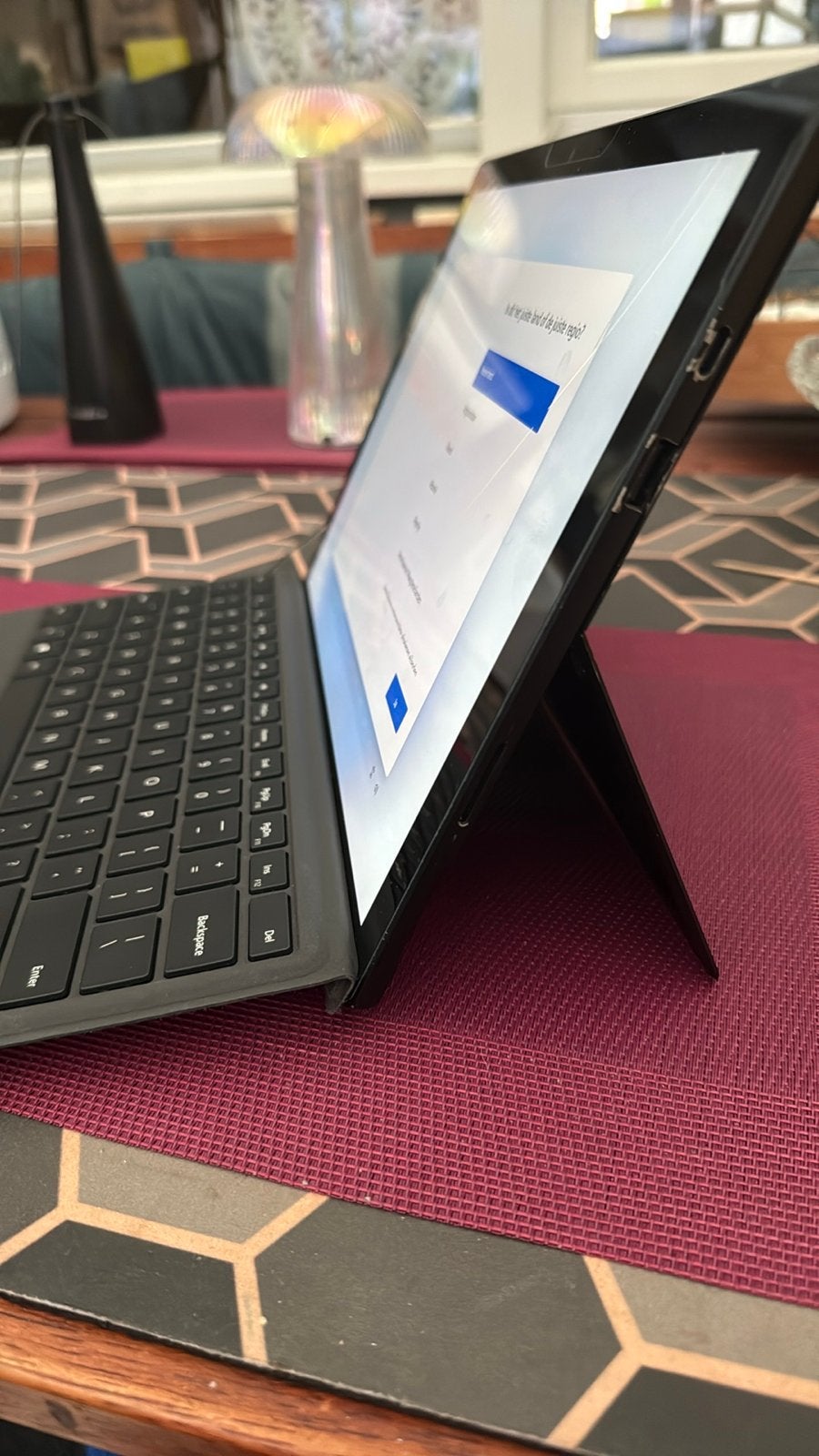 Microsoft Surface Go1,8GB RAM, 128GB opslag, Windows 11, Zo goed als nieuw, 128 GB, Wi-Fi, Ophalen