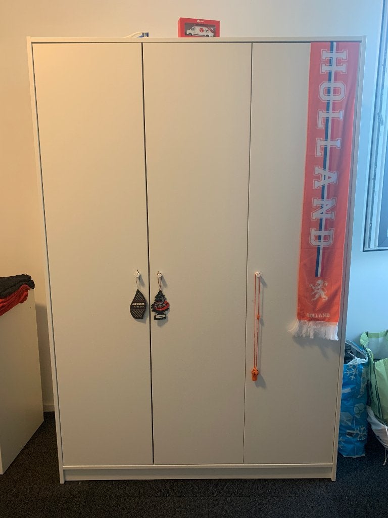 Ikea Kleppstad (117x176) + 2 tables, Ophalen, Met deur(en), Simple, 50 tot 100 cm