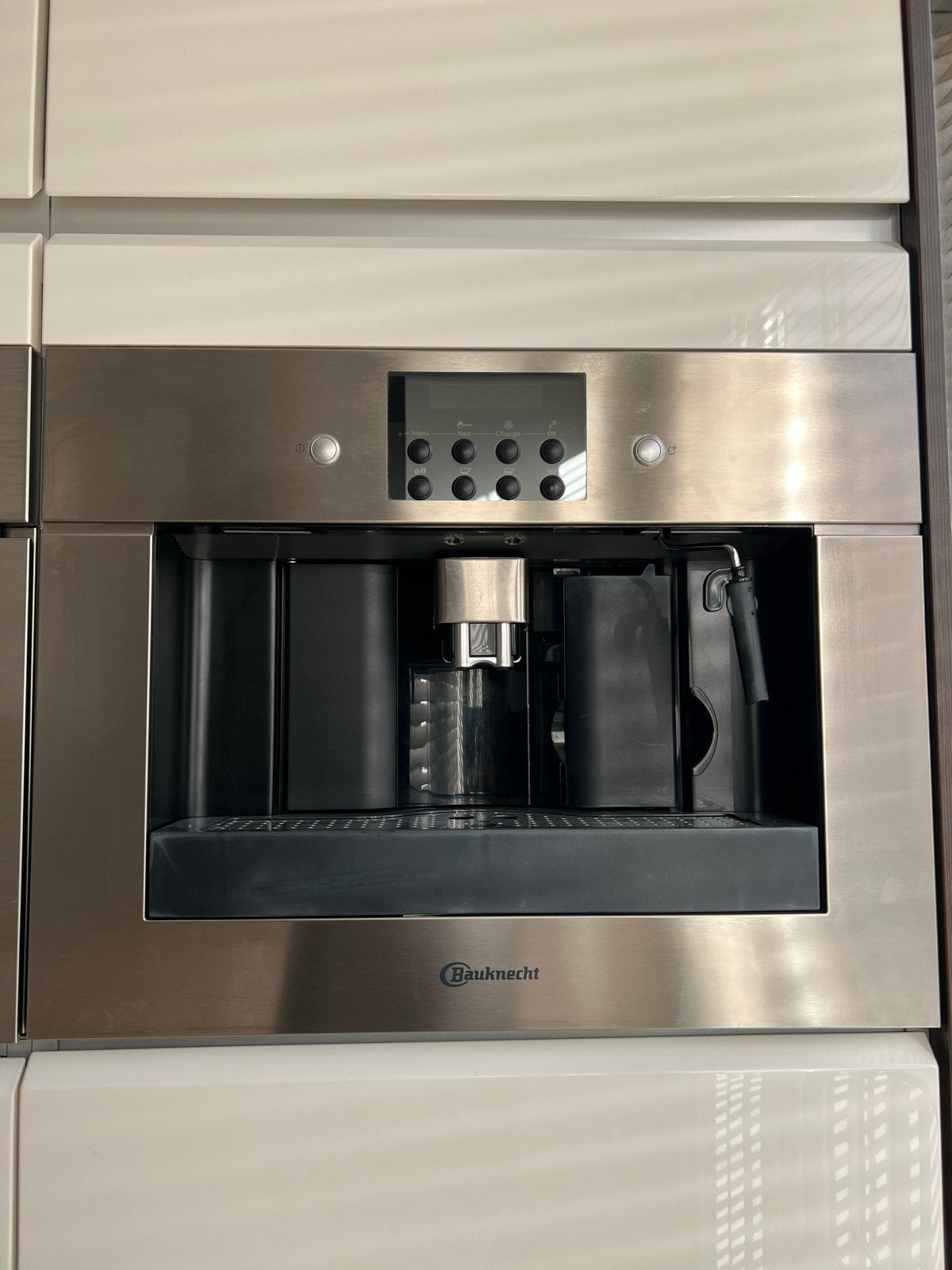 Inbouw Koffiemachine Bauknecht - RVS, Ophalen, Afneembaar waterreservoir, Gebruikt, 10 kopjes of meer