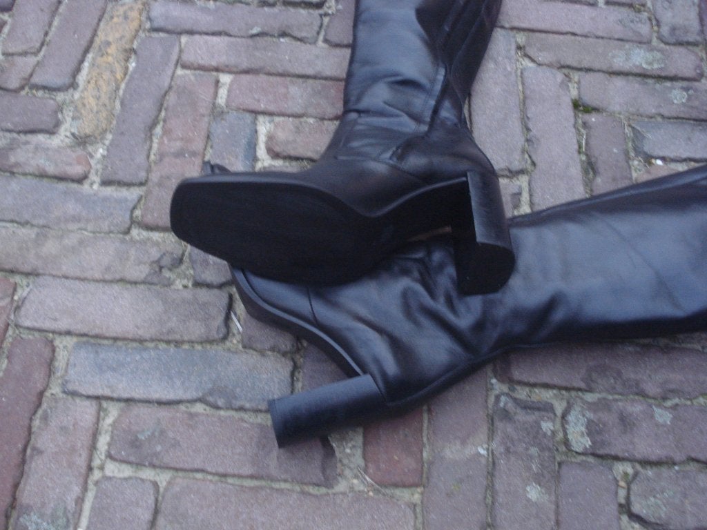 GRATIS VERZENDEN STOERE ZWARTE LEREN VINTAGE BLOKHAKLAARZEN, Kleding | Dames, Hoge laarzen, Vintage Dressing, Verzenden, Zwart