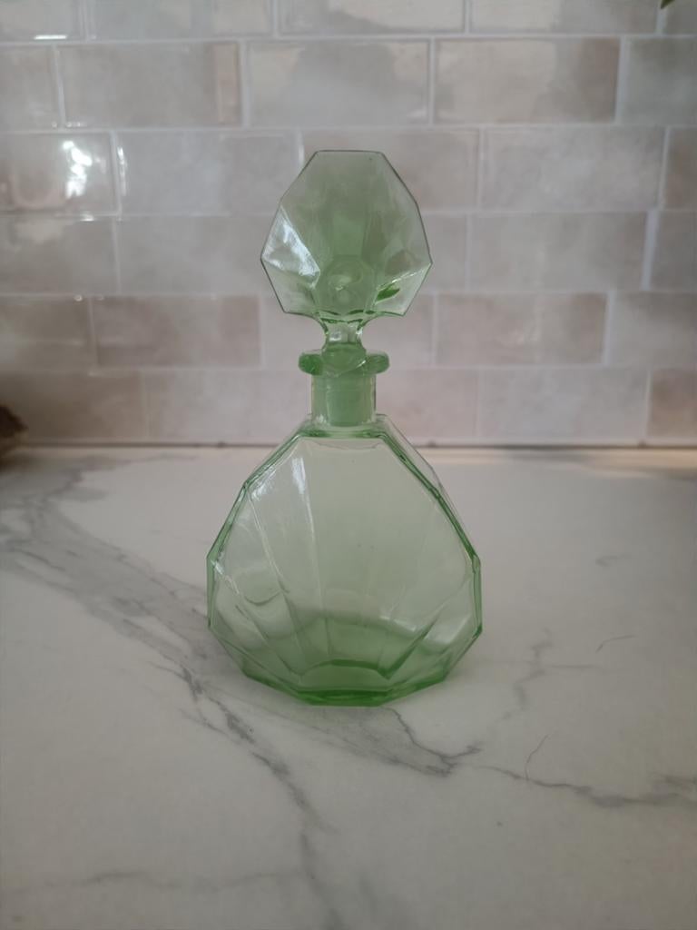 Vintage groene parfumfles, Antiek en Kunst, Antiek | Glas en Kristal, Ophalen of Verzenden