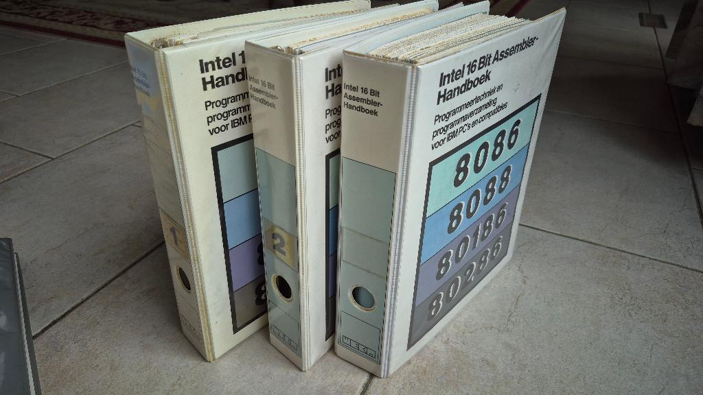 Intel 16 Bit Assembler-handboek voor IBM PC's en compatibles, Ophalen, IBM
