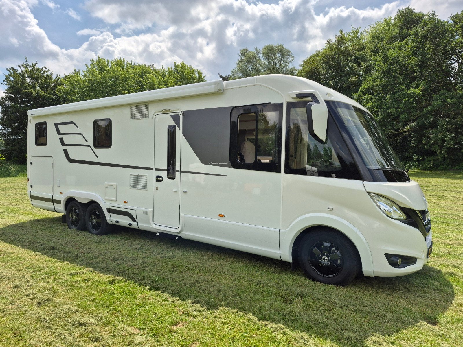 Caravans And Camping Hymer