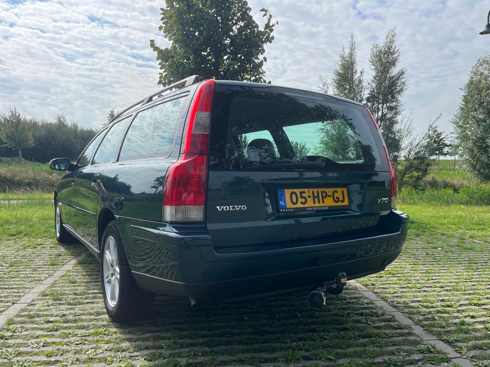 Foto 4 van Volvo V70 2.4 140PK youngtimer 182dkm
