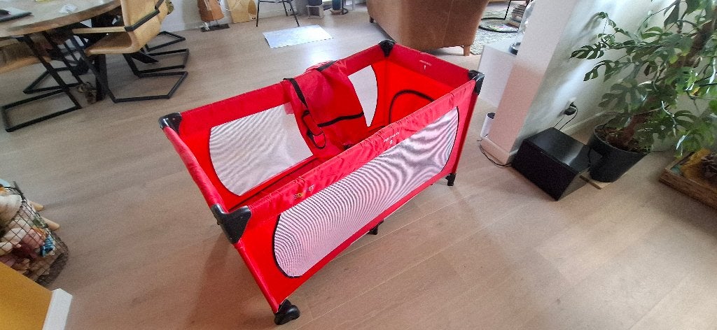Opvouwbaar ESPRIT campingbed, dik matras, aerosleep dek etc., Ophalen of Verzenden, Zo goed als nieuw, Reisbedje