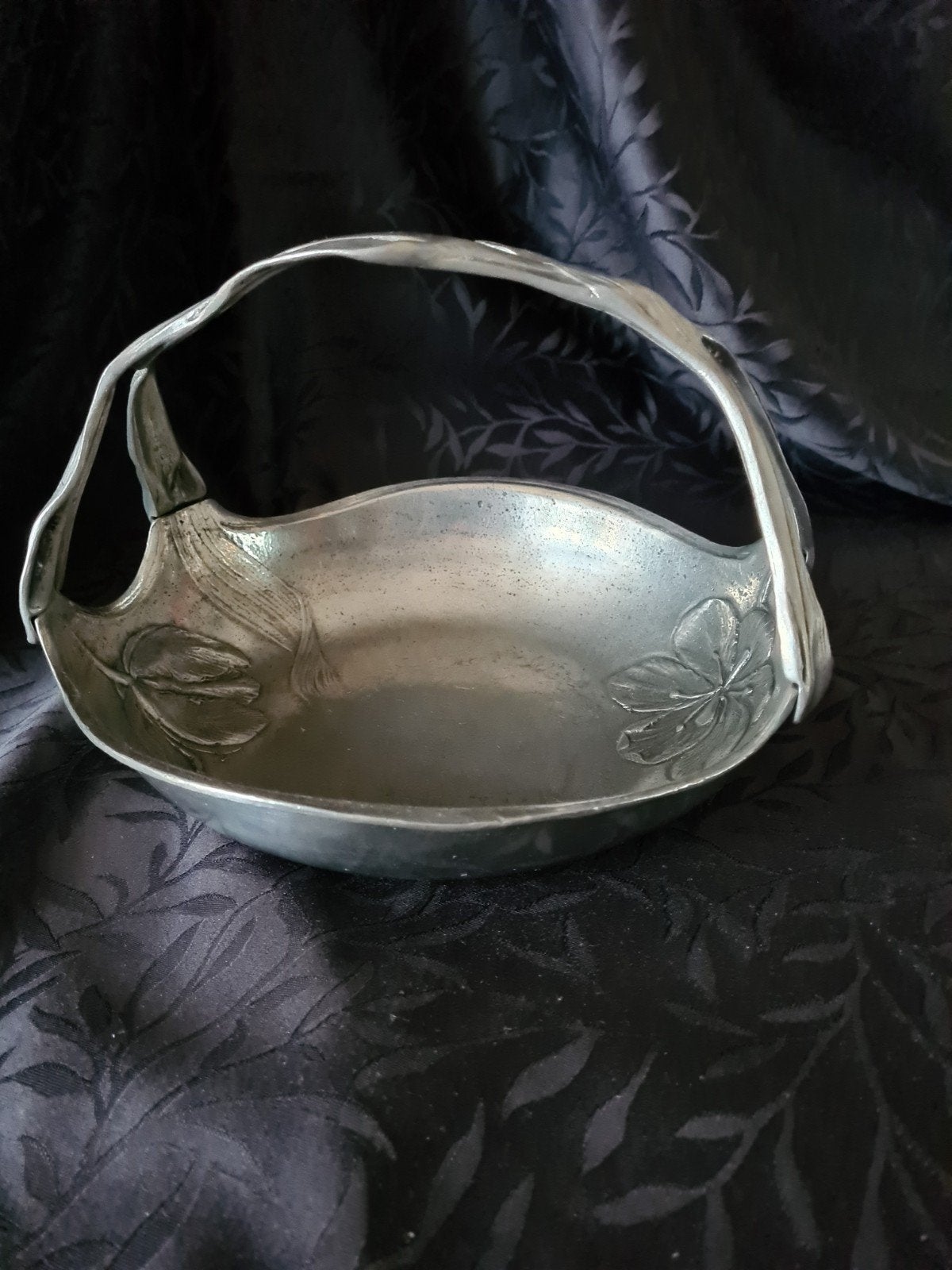 Antieke Art Nouveau Tinnen Fruitschaal met Bloemen, Ophalen