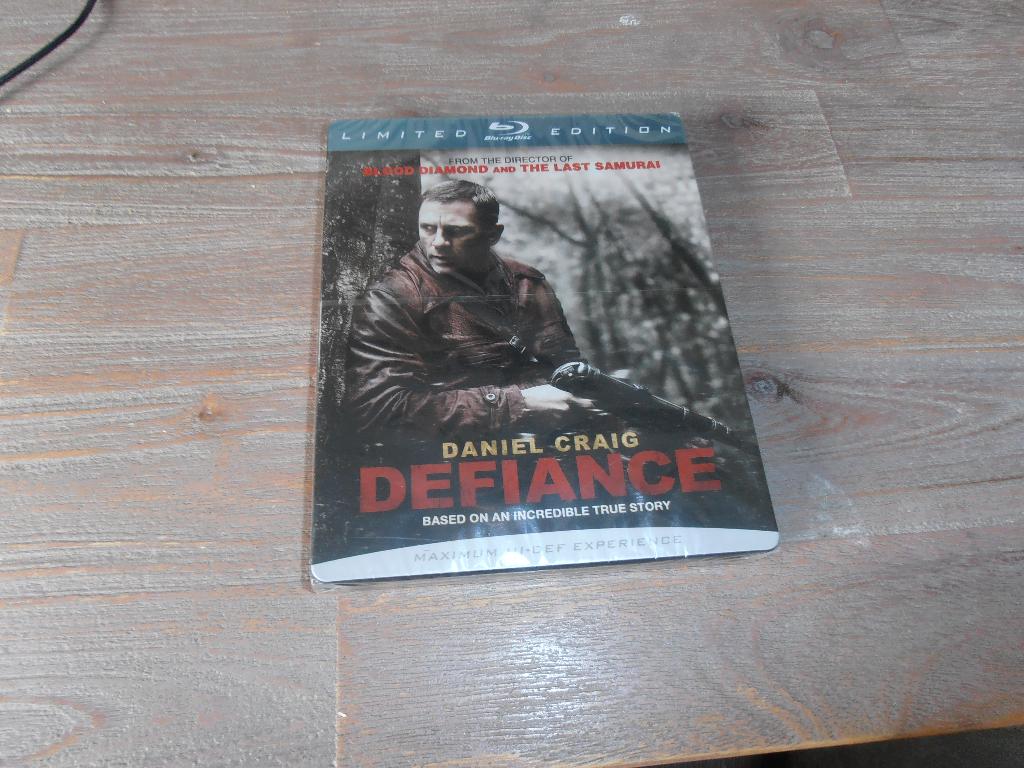 Defiance - Limited Edition Blu-ray (dicht geseald steel box, Cd's en Dvd's, Blu-ray, Ophalen of Verzenden, Nieuw in verpakking