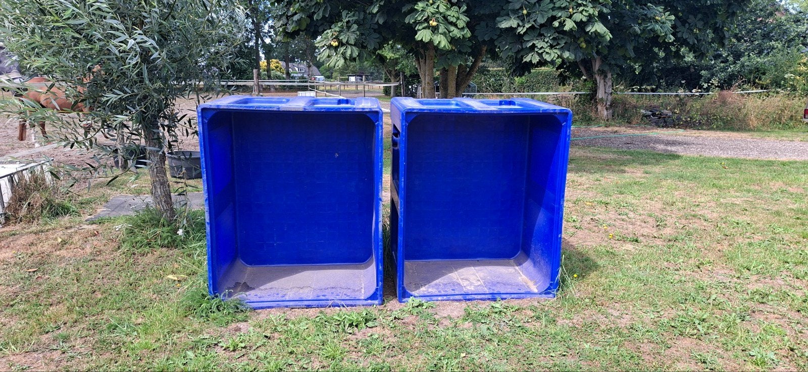 2x Blauwe Kunststof Bakken - Opslag/Transport, Ophalen of Verzenden, Gebruikt