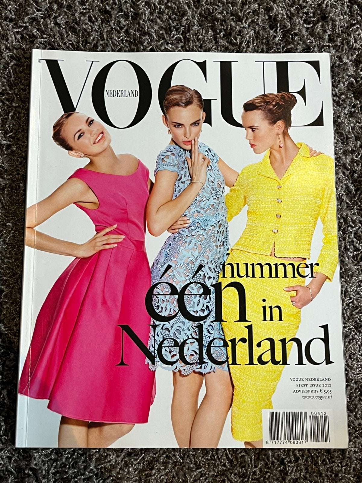 Eerste Vogue NL 2012 Ymre Doutzen Romee first issue, Boeken, Mode, Ophalen of Verzenden, Zo goed als nieuw, Mode algemeen