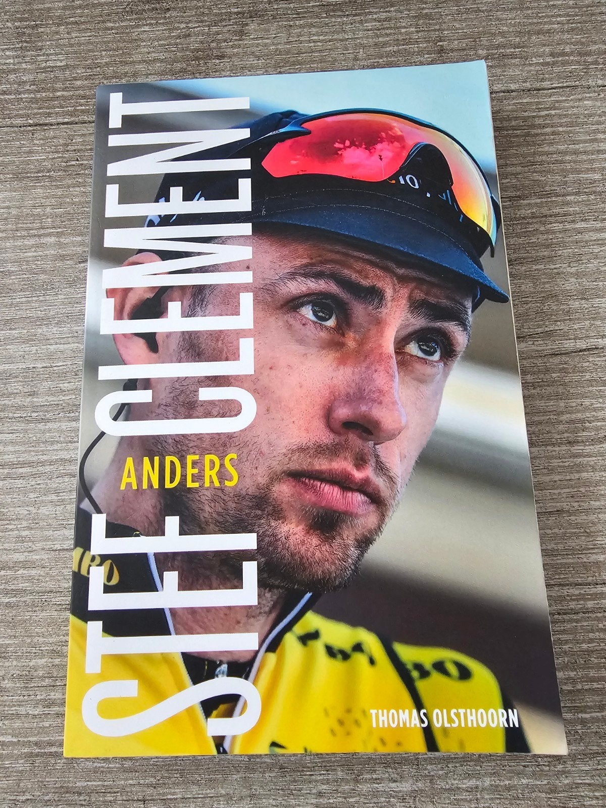 Boek: STEEF CLEMENT ANDERS - Thomas Olsthoorn, Ophalen of Verzenden, Gelezen, Thomas Olsthoorn