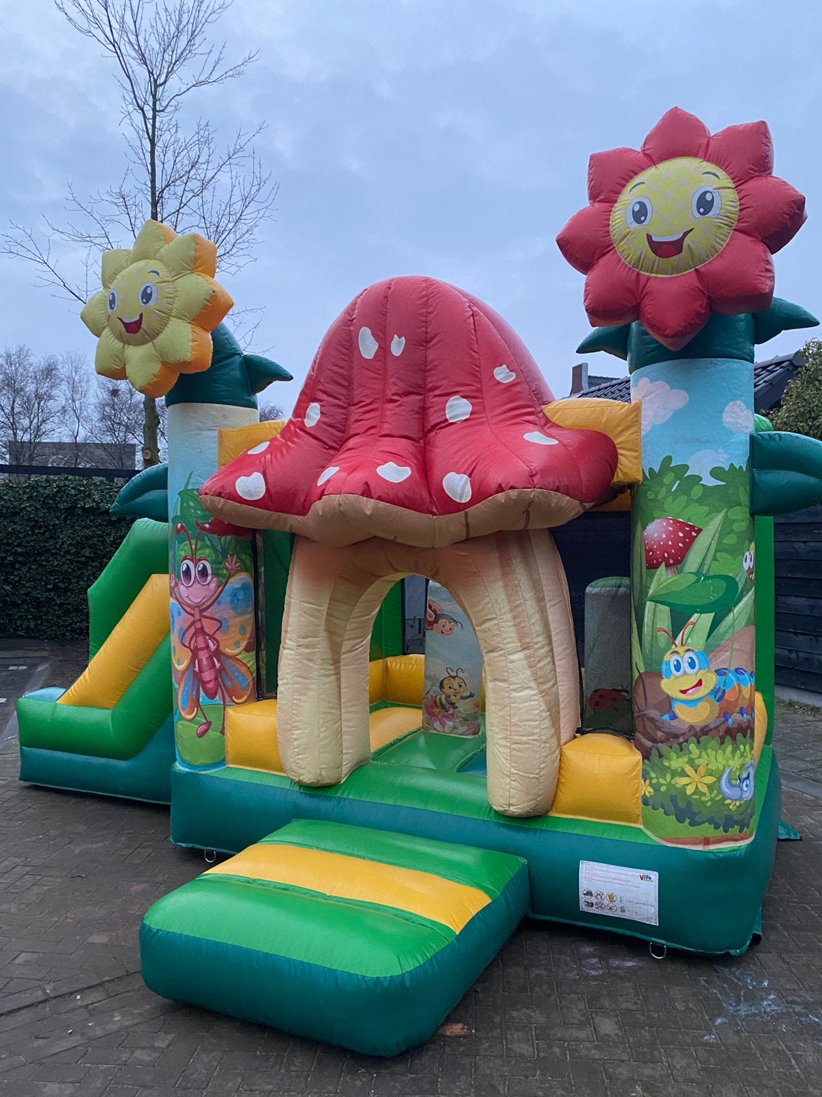 Springkussen te huur / springkussen thema Lente huren, Ophalen, Zo goed als nieuw, Overige
