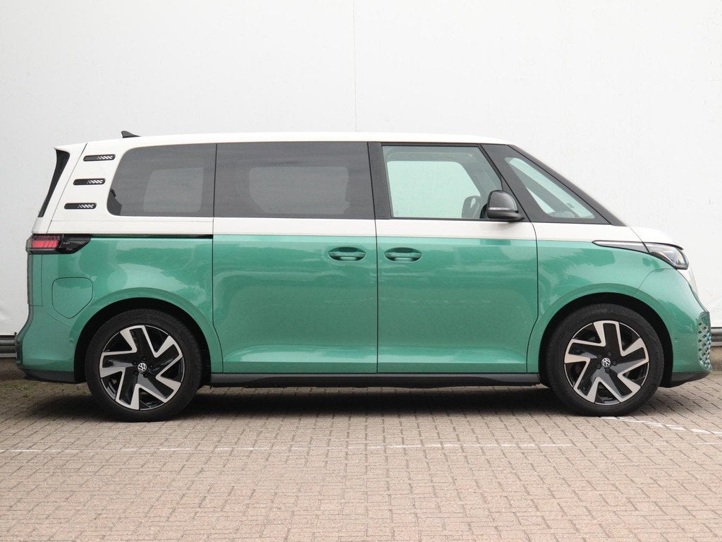 Volkswagen ID. Buzz Pro 77kWh | Origineel two-tone | Stoel-, Auto's, Automaat, Achterwielaandrijving, Gebruikt, Zwart